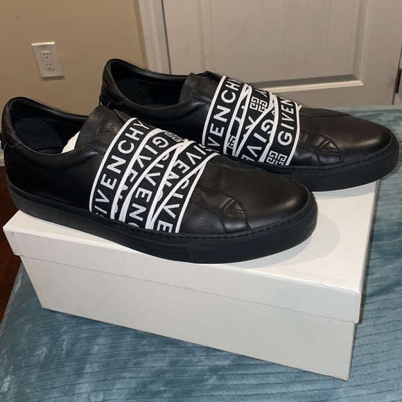 Men’s Givenchy sneakers 100% authentic - Picture 2 of 7